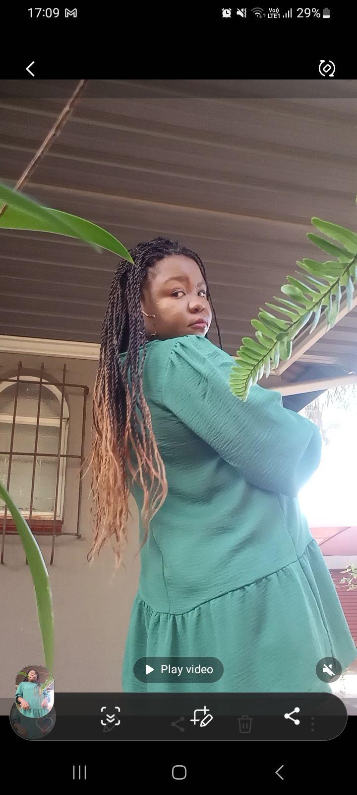 Dumisile N